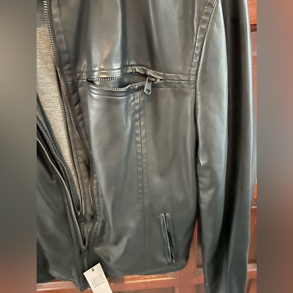 Men’s Levi faux leather jacket - Picture 2 of 10